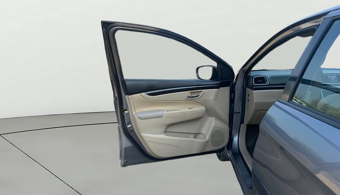 2017 Maruti Ciaz DELTA 1.4 MT PETROL, Petrol, Manual, 77,346 km, LHS Front Door