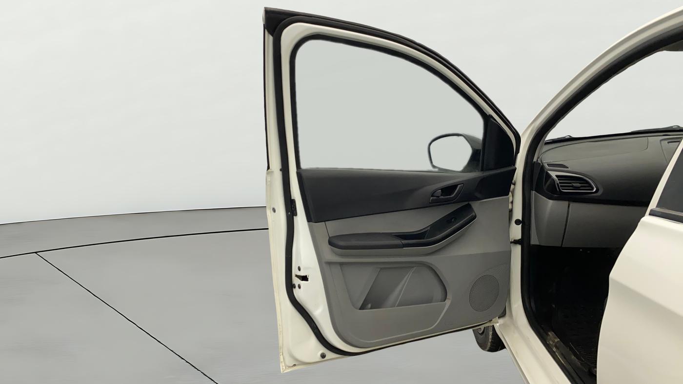 2023 Tata Tiago XT PETROL, Petrol, Manual, 25,802 km, LHS Front Door