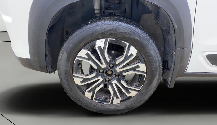 2021 Renault Kiger RXT (O) MT, Petrol, Manual, 38,965 km, Left Front Wheel