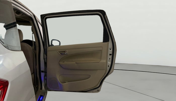 2018 Maruti Ertiga VXI, CNG, Manual, 75,631 km, RHS Rear Door