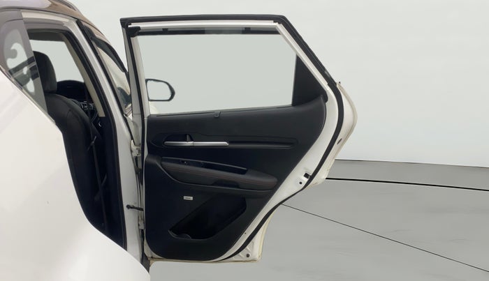 2021 KIA SONET GTX PLUS 1.5 AT DUAL TONE, Diesel, Automatic, 45,786 km, RHS Rear Door