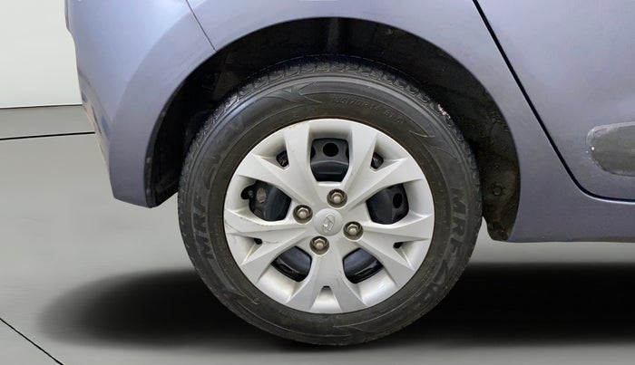 2015 Hyundai Grand i10 SPORTZ 1.2 KAPPA VTVT, Petrol, Manual, 33,549 km, Right Rear Wheel