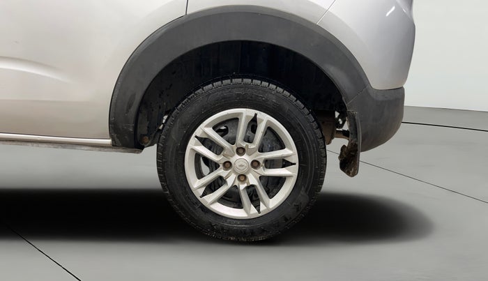 2019 Renault TRIBER RXT, Petrol, Manual, 71,284 km, Left Rear Wheel