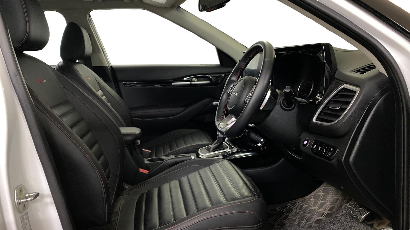2022 KIA SELTOS GTX PLUS DCT 1.4 PETROL, Petrol, Automatic, 40,060 km, Right Side Front Door Cabin