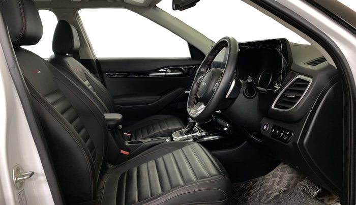 2022 KIA SELTOS GTX PLUS DCT 1.4 PETROL, Petrol, Automatic, 40,060 km, Right Side Front Door Cabin