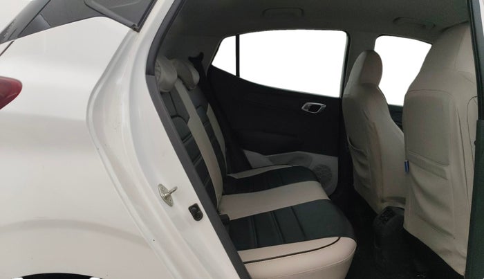 2024 Hyundai GRAND I10 NIOS SPORTZ AMT 1.2 KAPPA VTVT, Petrol, Automatic, 23,996 km, Right Side Rear Door Cabin