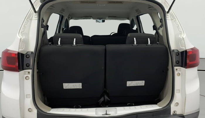 2020 Renault TRIBER RXT, Petrol, Manual, 27,783 km, Boot Open Zoomed View