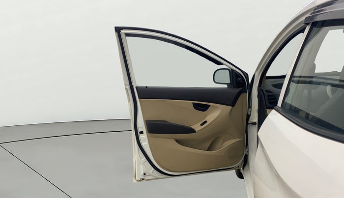 2015 Hyundai Eon MAGNA +, Petrol, Manual, 77,507 km, LHS Front Door