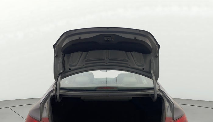 2014 Hyundai Verna FLUIDIC 1.6 VTVT SX, Petrol, Manual, 67,722 km, Boot Door Open