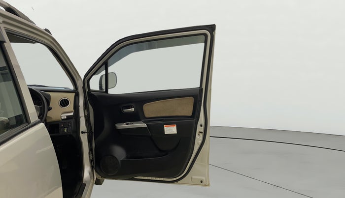 2017 Maruti Wagon R 1.0 LXI CNG, CNG, Manual, 31,257 km, RHS Front Door