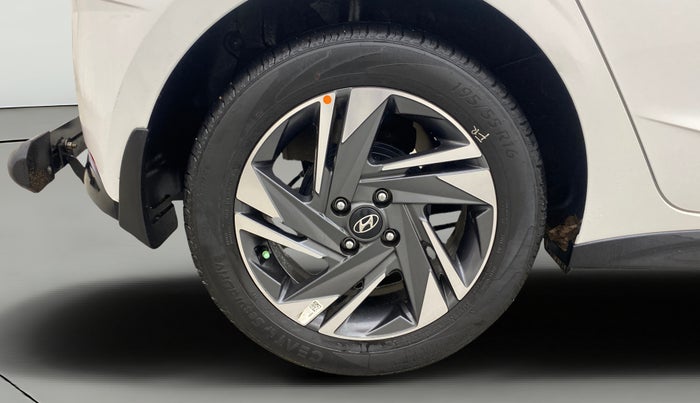 2021 Hyundai NEW I20 ASTA (O) 1.2 MT, Petrol, Manual, 13,491 km, Right Rear Wheel