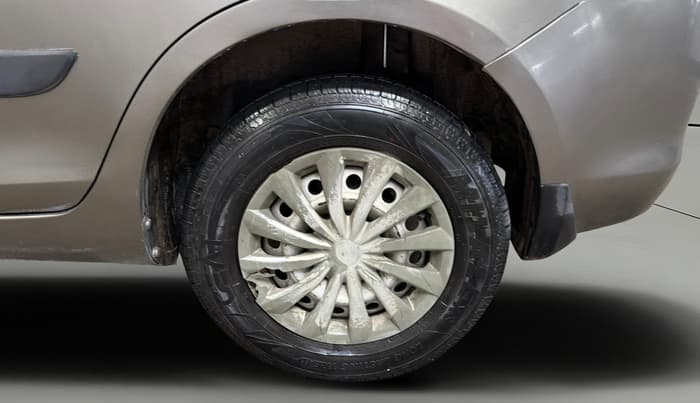 2015 Maruti Swift Dzire LXI (O), Petrol, Manual, 80,101 km, Left Rear Wheel