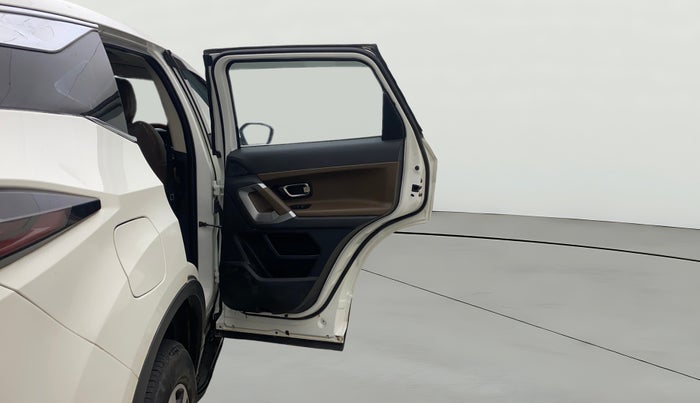 2022 Tata Harrier XZ PLUS 2.0L, Diesel, Manual, 1,33,757 km, RHS Rear Door