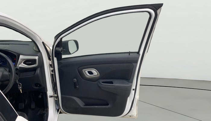 2021 Datsun Redi Go T, Petrol, Manual, 25,136 km, RHS Front Door