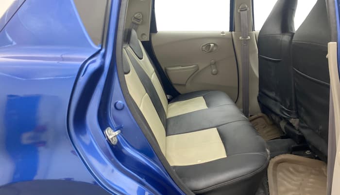 2017 Datsun Go T, Petrol, Manual, 48,825 km, Right Side Rear Door Cabin