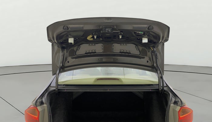 2016 Honda City 1.5L I-VTEC SV, Petrol, Manual, 1,09,591 km, Boot Door Open