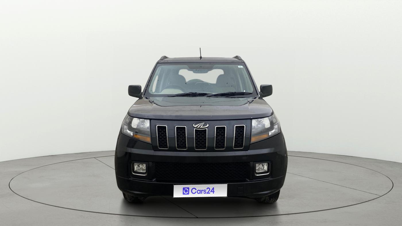 2018 Mahindra TUV300 T10 AMT, Diesel, Automatic, 1,40,664 km, Front