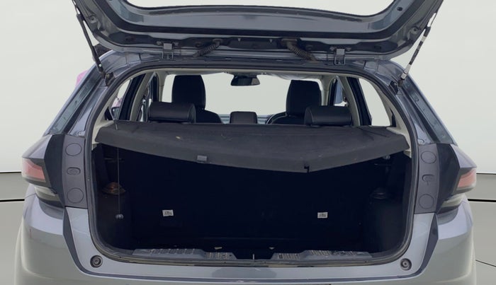 2023 Tata ALTROZ  XZ Plus (O) (S), Petrol, Manual, 22,499 km, Boot Open Zoomed View