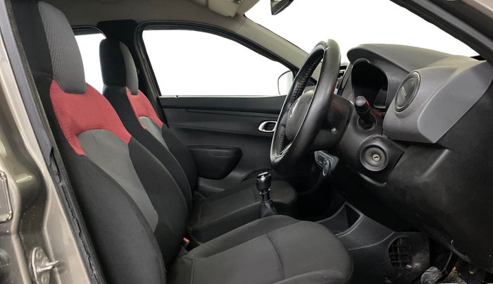 2019 Renault Kwid RXT 1.0 (O), Petrol, Manual, 50,718 km, Right Side Front Door Cabin