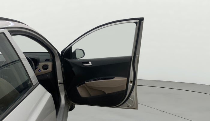 2016 Hyundai Grand i10 ASTA AT 1.2 KAPPA VTVT, Petrol, Automatic, 26,630 km, RHS Front Door