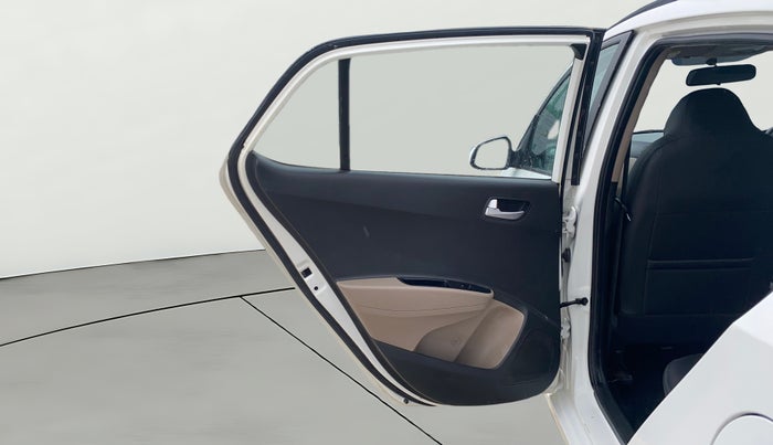 2016 Hyundai Grand i10 SPORTZ 1.2 KAPPA VTVT, CNG, Manual, 97,381 km, LHS Rear Door