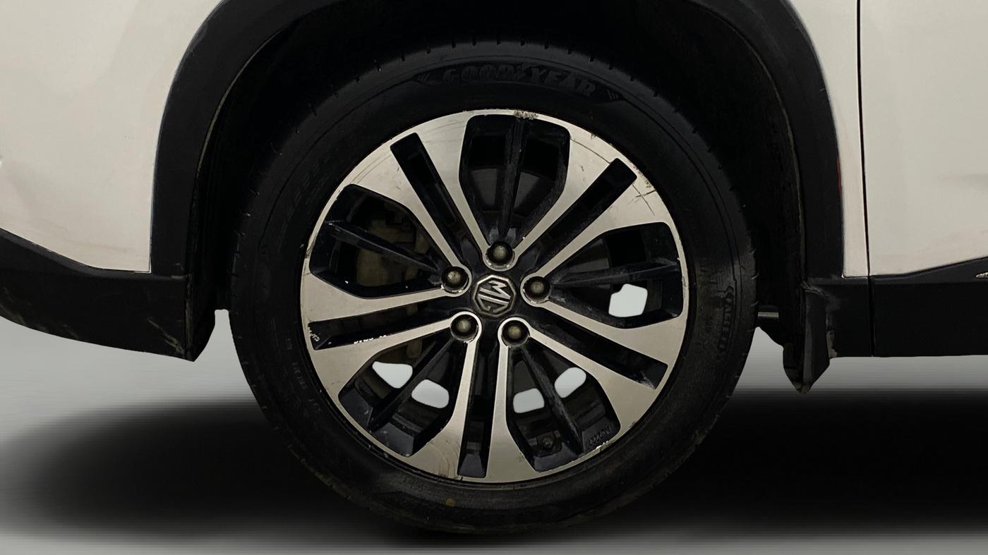 2021 MG HECTOR SHARP 1.5 DCT PETROL, Petrol, Automatic, 65,789 km, Left Front Wheel
