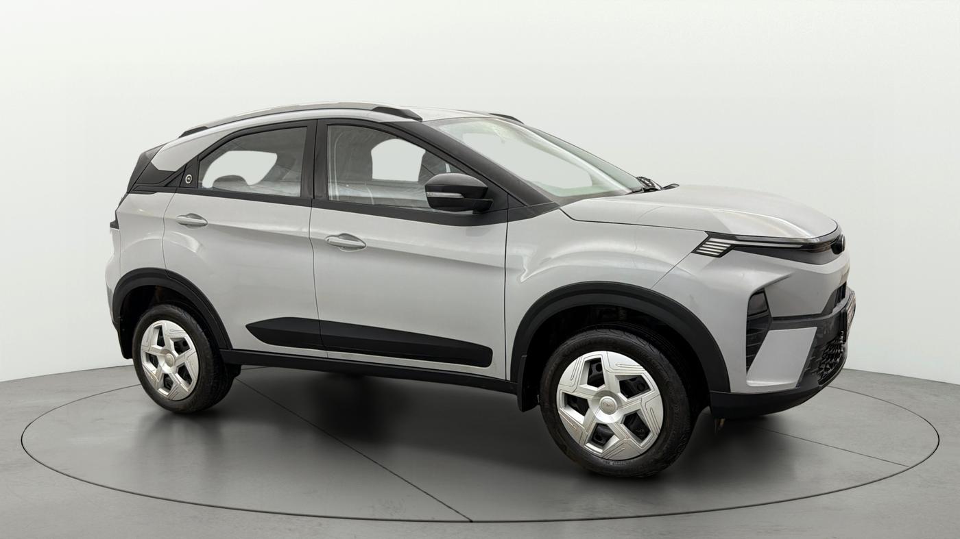 2026 Tata NEXON Pure Plus 1.2 iCNG 6MT, CNG, Manual, 5,389 km, Right Front Diagonal