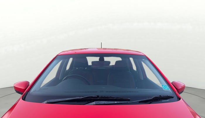 2018 Volkswagen Polo HIGHLINE PLUS 1.0 16 ALLOY, Petrol, Manual, 1,11,152 km, Front Windshield