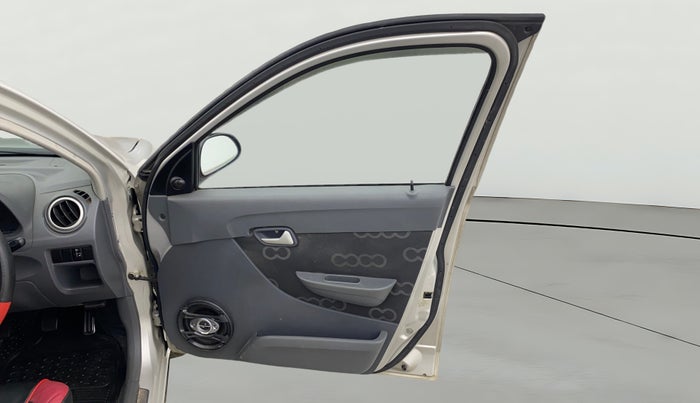 2015 Maruti Alto 800 LXI, Petrol, Manual, 66,458 km, RHS Front Door