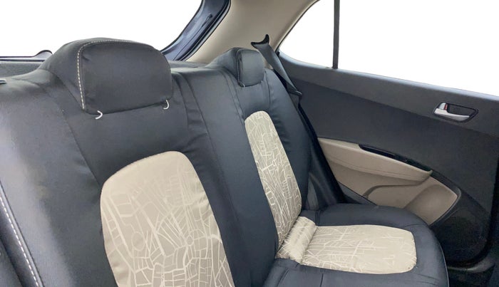 2014 Hyundai Grand i10 SPORTZ 1.2 KAPPA VTVT, Petrol, Manual, 79,858 km, Right Side Rear Door Cabin