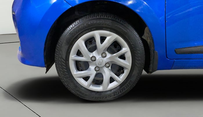 2017 Hyundai Grand i10 SPORTZ (O) 1.2 KAPPA VTVT, Petrol, Manual, 38,898 km, Left Front Wheel