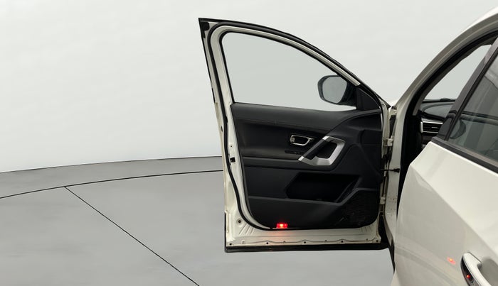 2019 Tata Harrier XT 2.0L KRYOTEC, Diesel, Manual, 64,984 km, LHS Front Door