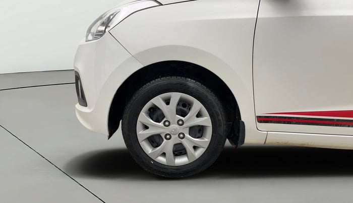 2016 Hyundai Grand i10 1.2 SPORTZ PRIME EDITION VTVT, Petrol, Manual, 36,860 km, Left Front Wheel