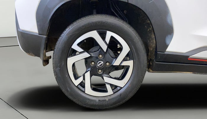 2022 Nissan MAGNITE XV RED EDITION, Petrol, Manual, 36,561 km, Right Rear Wheel