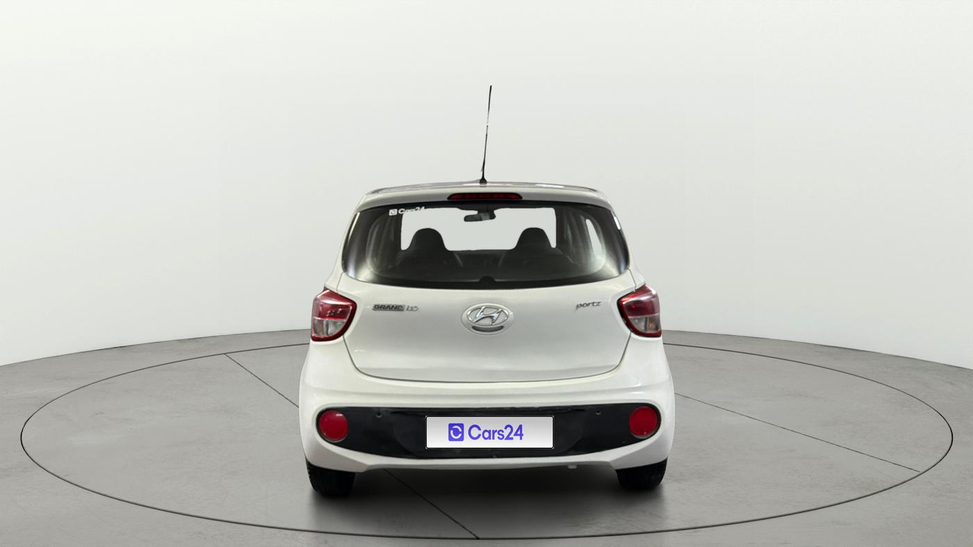 2017 Hyundai Grand i10 SPORTZ 1.2 KAPPA VTVT, CNG, Manual, 46,754 km, Back/Rear