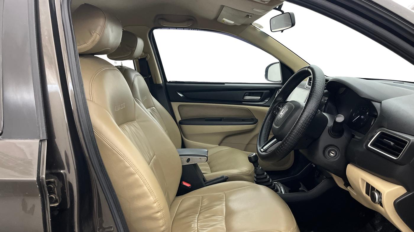 2019 Honda Amaze 1.2L I-VTEC S, CNG, Manual, 94,712 km, Right Side Front Door Cabin