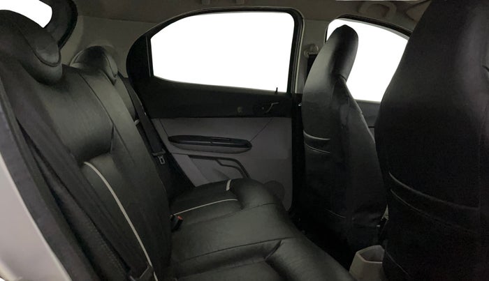 2018 Tata Tiago XT PETROL, Petrol, Manual, 69,939 km, Right Side Rear Door Cabin
