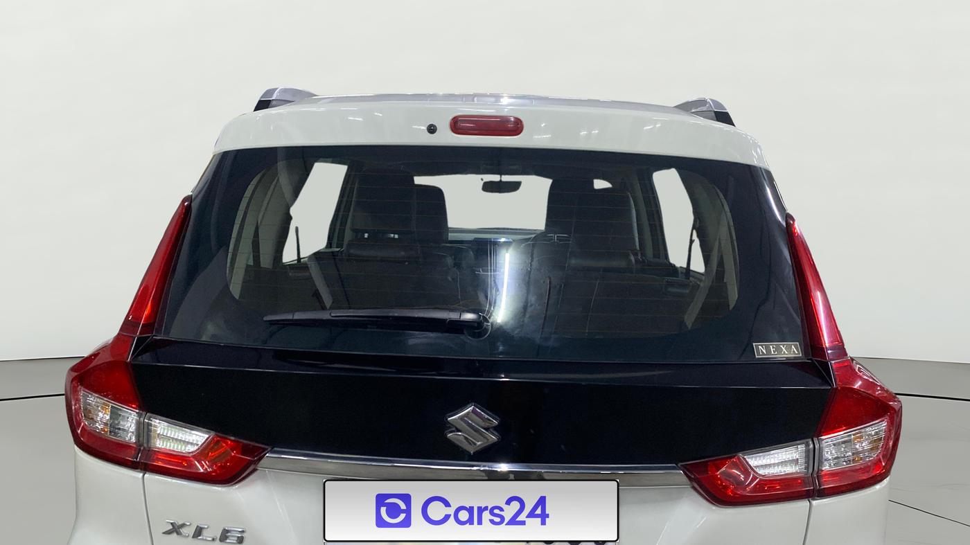 2019 Maruti XL6 ALPHA MT, Petrol, Manual, 94,659 km, Rear Windshield