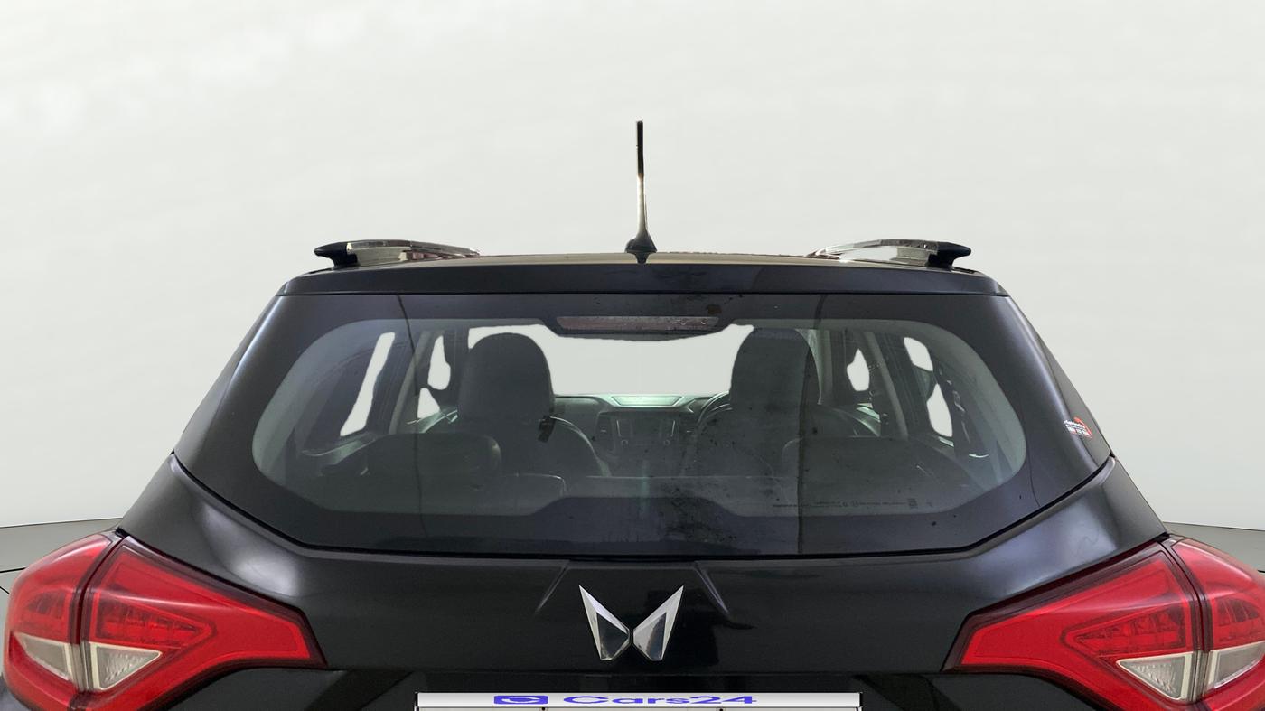 2023 Mahindra XUV300 W6 1.2 PETROL, Petrol, Manual, 25,335 km, Rear Windshield