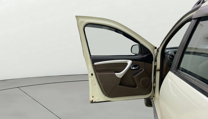 2016 Renault Duster 110 PS RXZ 4X2 AMT DIESEL, Diesel, Automatic, 69,276 km, LHS Front Door