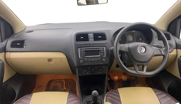 2016 Volkswagen Ameo COMFORTLINE 1.2L, Petrol, Manual, 64,561 km, Dashboard