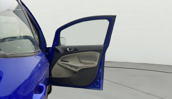 2015 Ford Ecosport TITANIUM 1.5L PETROL AT, Petrol, Automatic, 1,02,664 km, RHS Front Door