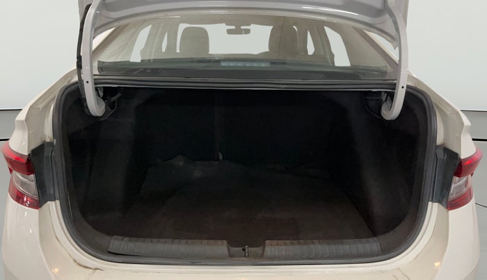 2023 Skoda SLAVIA STYLE 1.0L TSI AT, Petrol, Automatic, 37,294 km, Boot Open Zoomed View