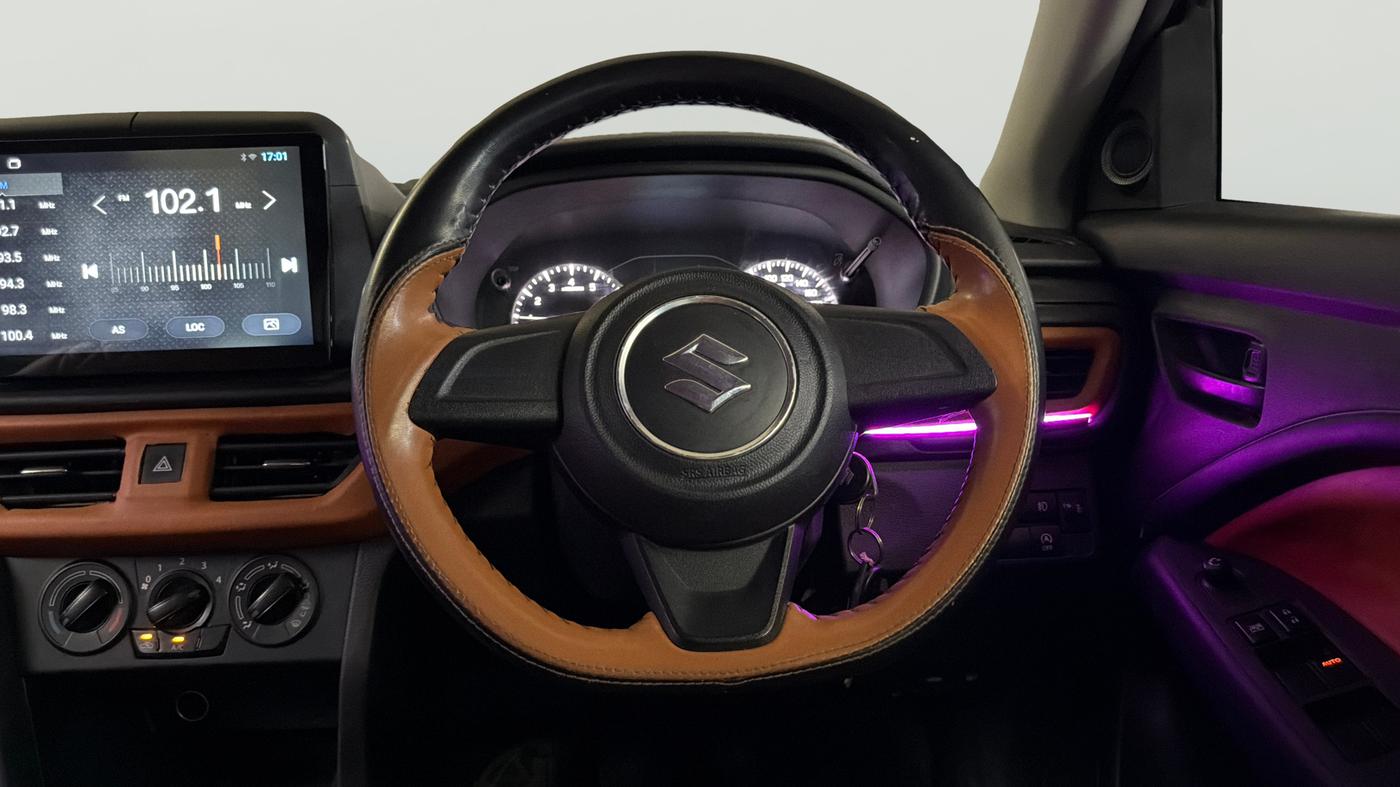2023 Maruti BREZZA LXI SMART HYBRID, Petrol, Manual, 41,844 km, Steering Wheel Close Up