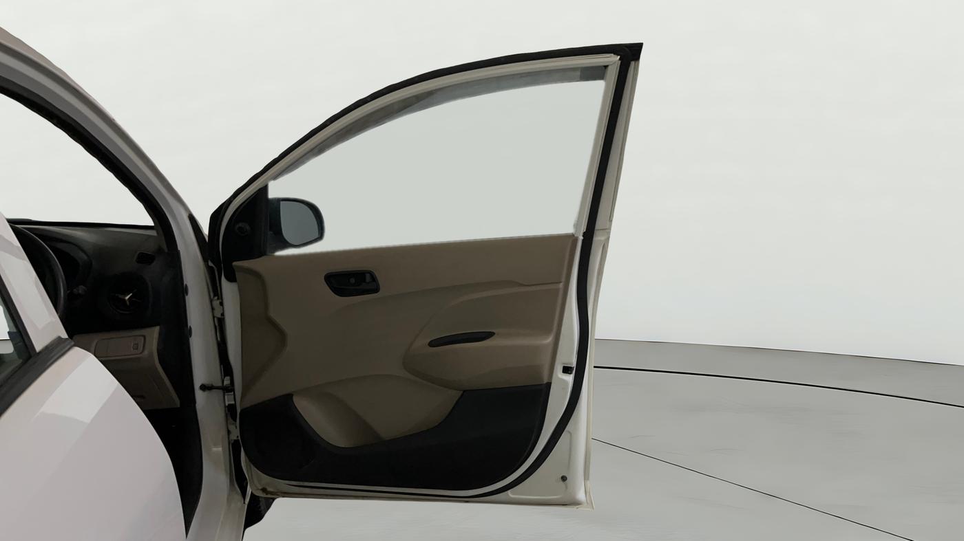 2019 Hyundai NEW SANTRO ERA EXECUTIVE, Petrol, Manual, 50 km, RHS Front Door