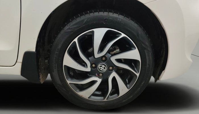 2020 Toyota Glanza V, Petrol, Manual, 56,794 km, Right Front Wheel