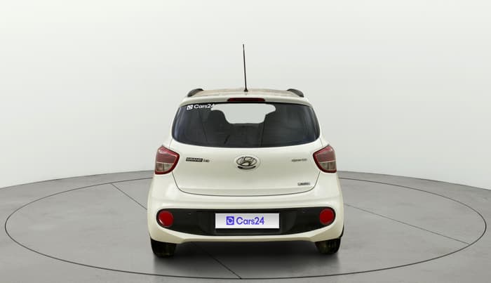 2017 Hyundai Grand i10 SPORTZ AT 1.2 KAPPA VTVT, Petrol, Automatic, 64,884 km, Back/Rear