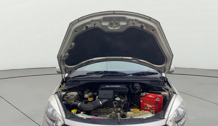 2017 Tata Tiago XZA PETROL, Petrol, Automatic, 31,959 km, Open Bonet