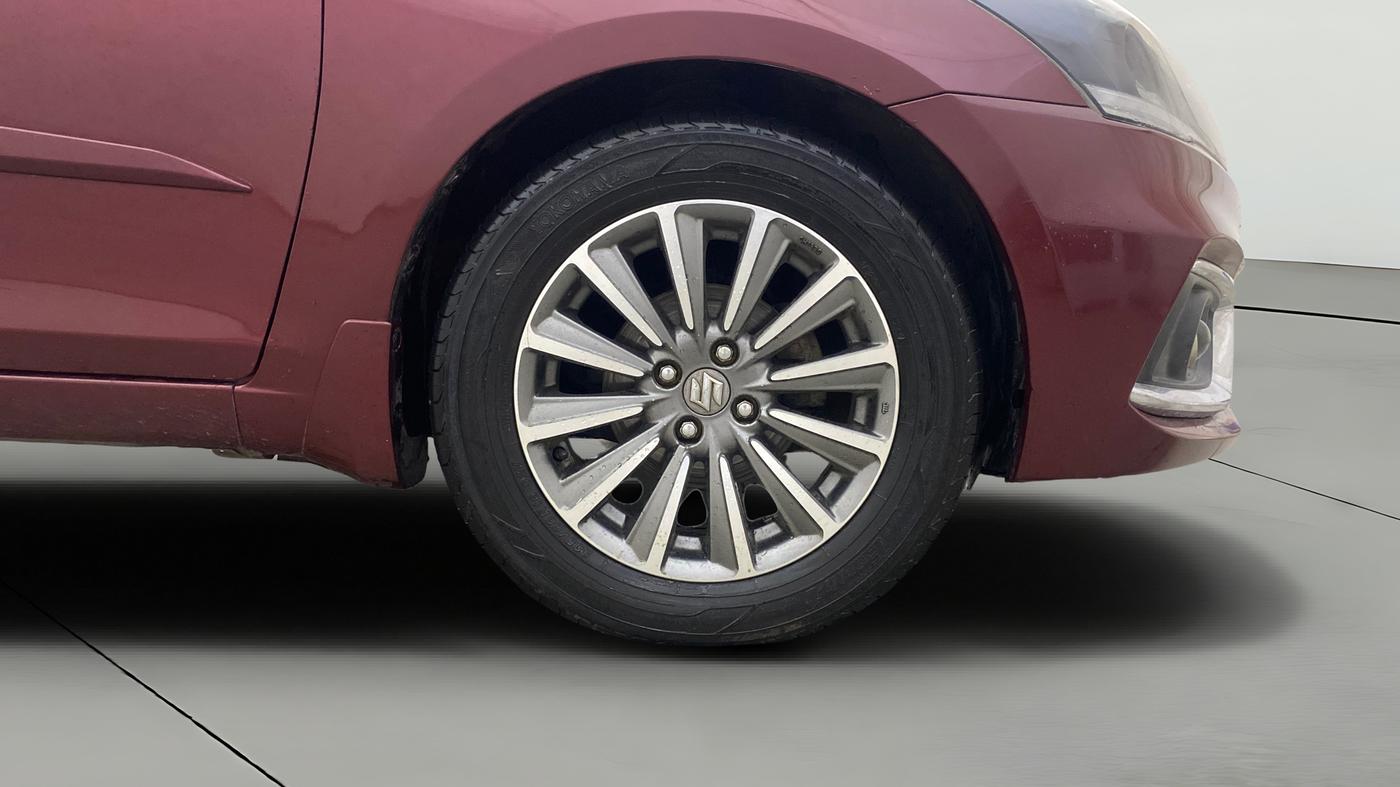 2019 Maruti Ciaz ALPHA  AT 1.5 SHVS PETROL, Petrol, Automatic, 60,463 km, Right Front Wheel