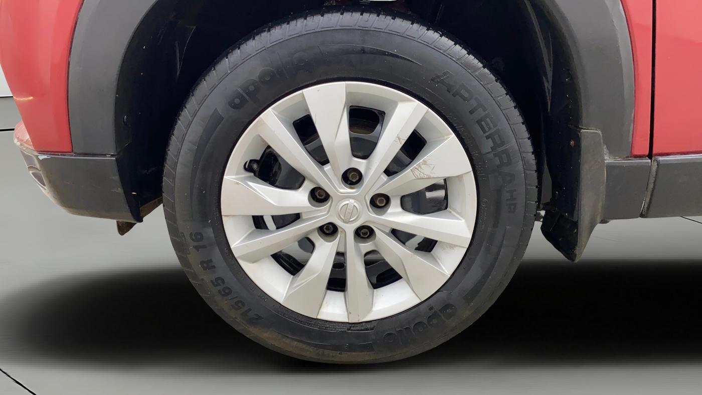 2019 Nissan Kicks XL 1.5, Petrol, Manual, 75,945 km, Left Front Wheel